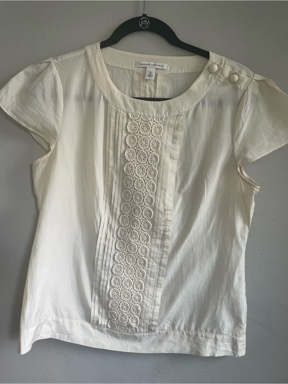 Banana Republic Silk/Cotton Cream Lace-Paneled Short Sleeve Blouse